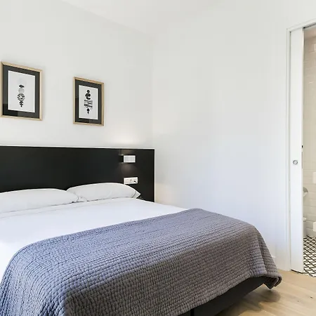 Aparthotel Murmuri Mercader 4*