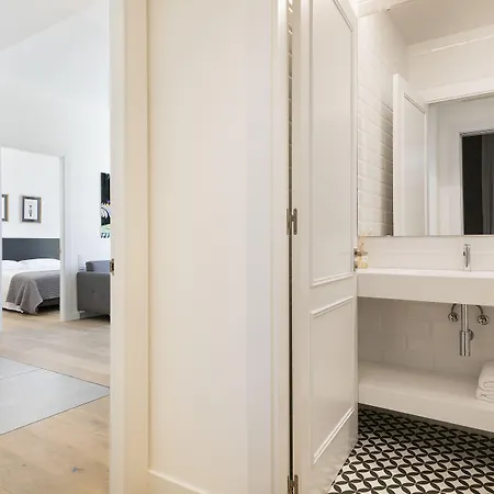 Aparthotel Murmuri Mercader 4*