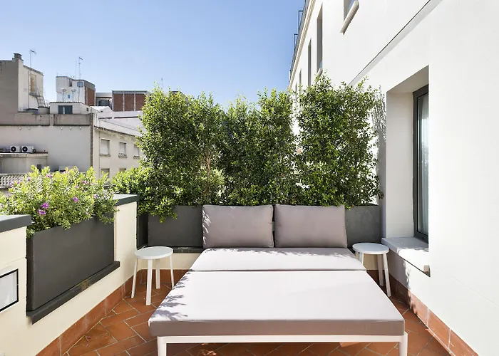 Murmuri Mercader Aparthotel