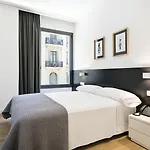 Murmuri Mercader Lägenhetshotell Barcelona